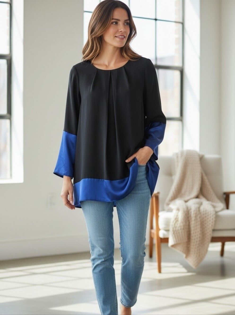 🔥SALE🔥 Simply Vera Wang Navy and Blue Silky Long Sleeve Tunic Sz. M